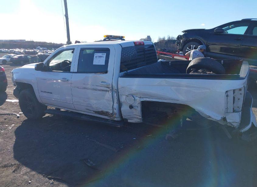 Photo 6 of 2016 Chevrolet Silverado 1500 2LT (VIN 3GCUKREC7GG114800)