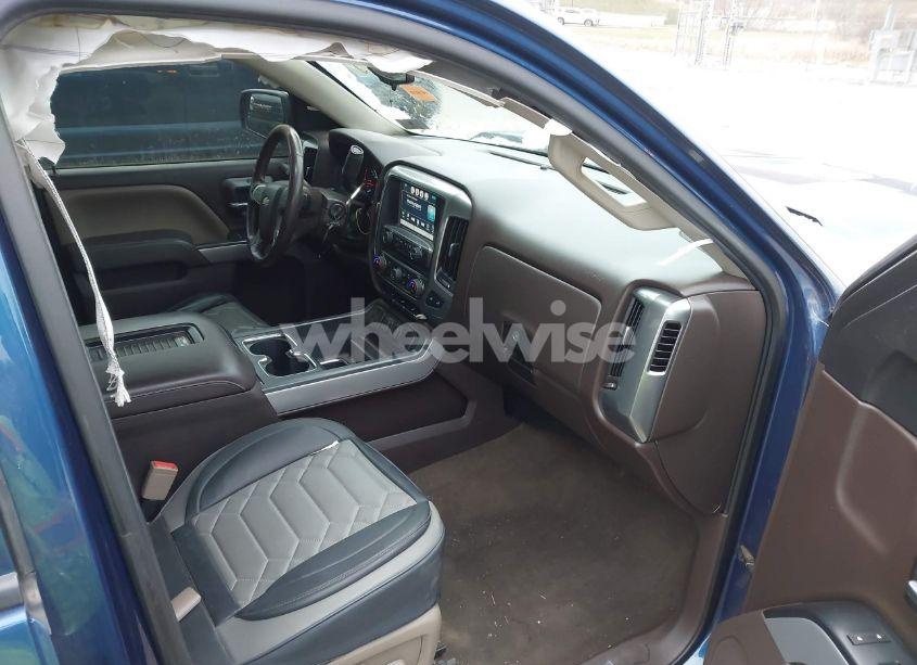 Photo 5 of 2016 Chevrolet Silverado 1500 2LT (VIN 3GCUKREC7GG145240)