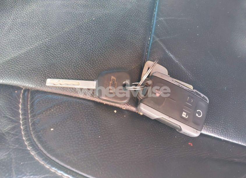 Photo 11 of 2016 Chevrolet Silverado 1500 2LT (VIN 3GCUKREC7GG237495)