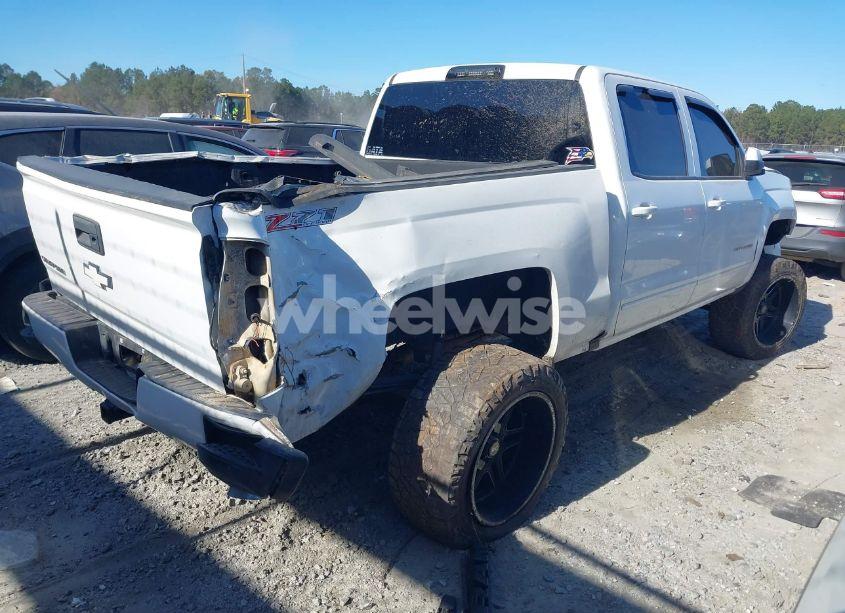 Photo 4 of 2016 Chevrolet Silverado 1500 2LT (VIN 3GCUKREC7GG237495)