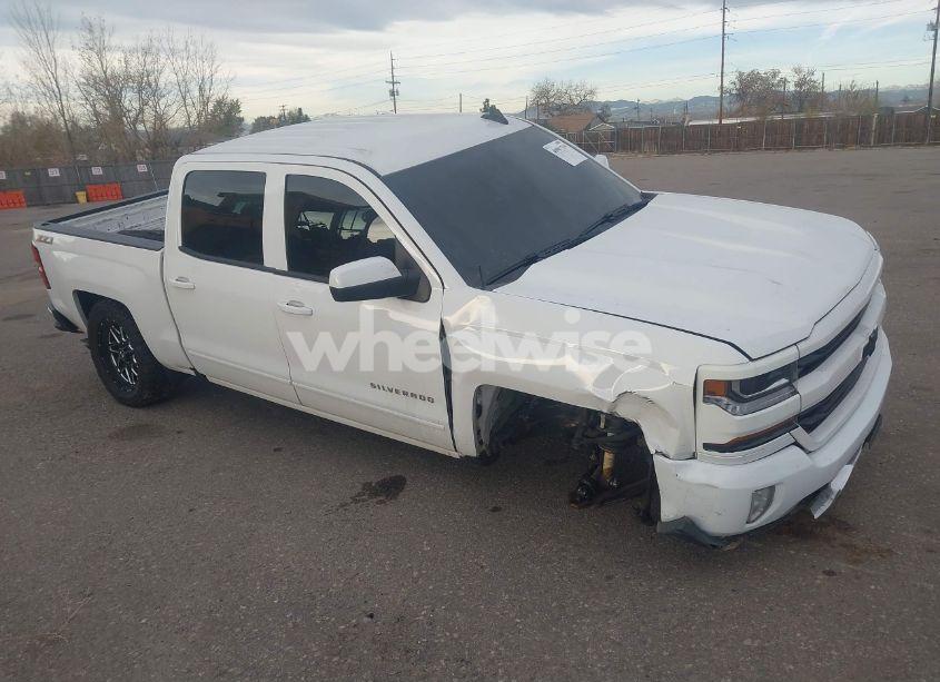 2016 Chevrolet Silverado 1500 2LT (VIN 3GCUKREC7GG248724) main photo