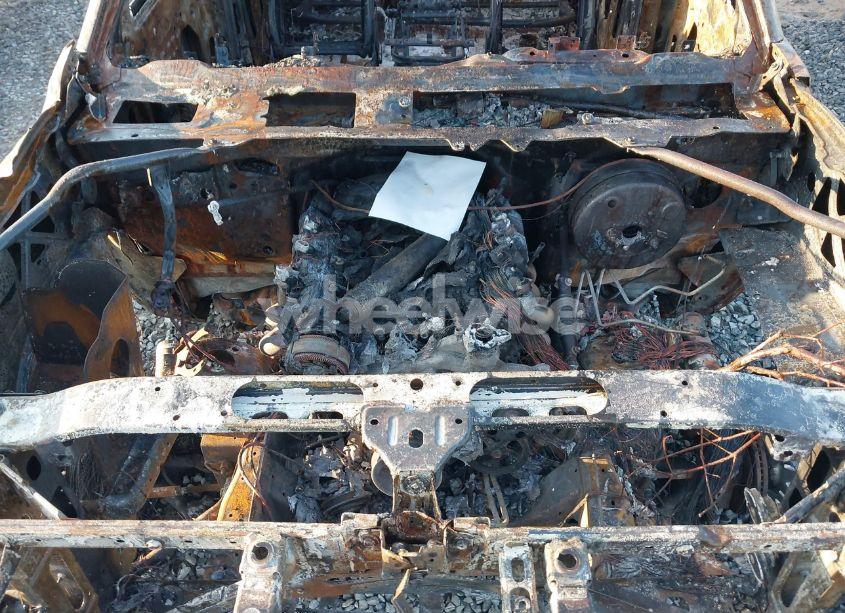 Photo 10 of 2016 Chevrolet Silverado 1500 2LT (VIN 3GCUKREC7GG303883)