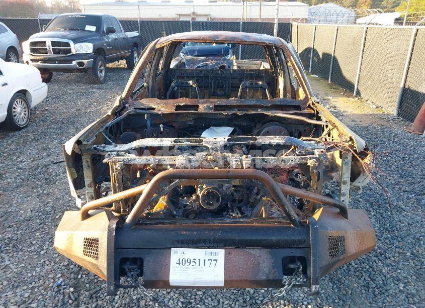 Photo 6 of 2016 Chevrolet Silverado 1500 2LT (VIN 3GCUKREC7GG303883)