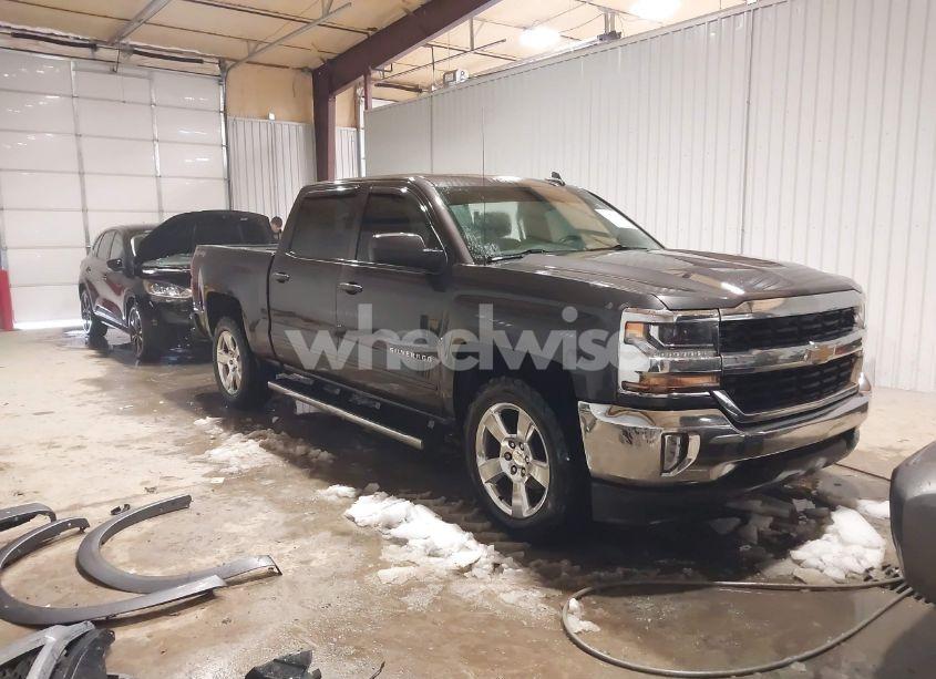 2016 Chevrolet Silverado 1500 1LT (VIN 3GCUKREC7GG320313) main photo
