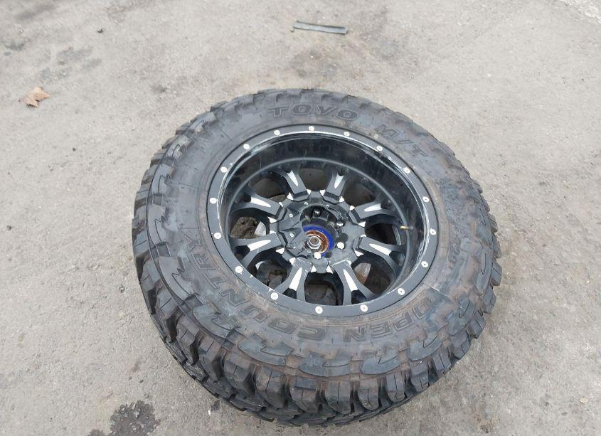 Photo 12 of 2016 Chevrolet Silverado 1500 2LT (VIN 3GCUKREC7GG336706)