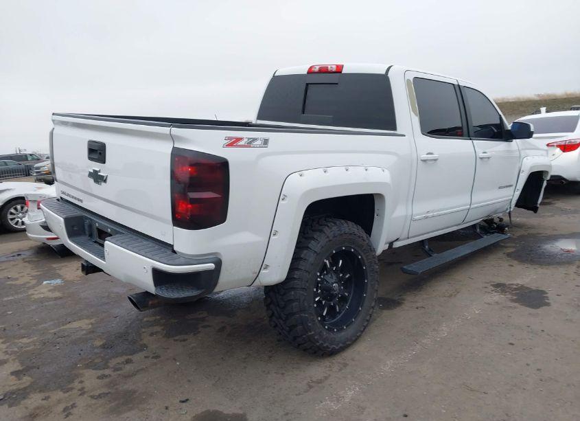 Photo 4 of 2016 Chevrolet Silverado 1500 2LT (VIN 3GCUKREC7GG336706)