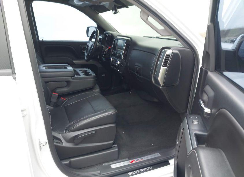 Photo 5 of 2016 Chevrolet Silverado 1500 2LT (VIN 3GCUKREC7GG336706)