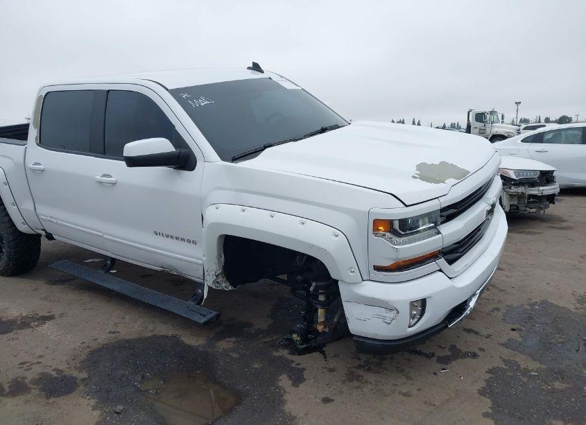 Photo 6 of 2016 Chevrolet Silverado 1500 2LT (VIN 3GCUKREC7GG336706)