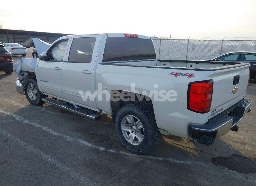 Photo 3 of 2016 Chevrolet Silverado 1500 1LT (VIN 3GCUKREC7GG342392)