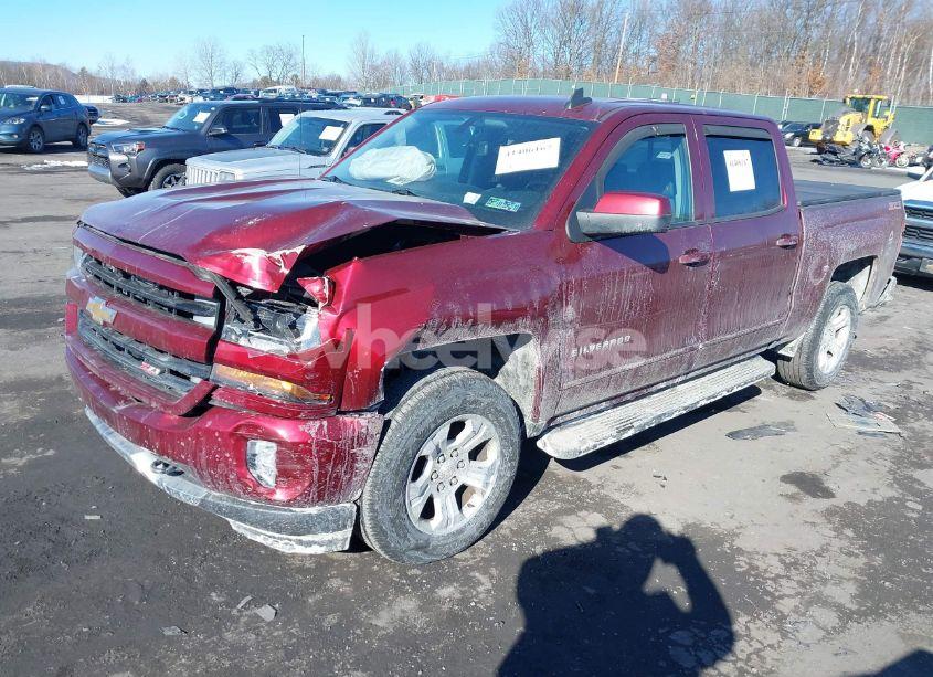 Photo 2 of 2016 Chevrolet Silverado 1500 2LT (VIN 3GCUKREC7GG372637)