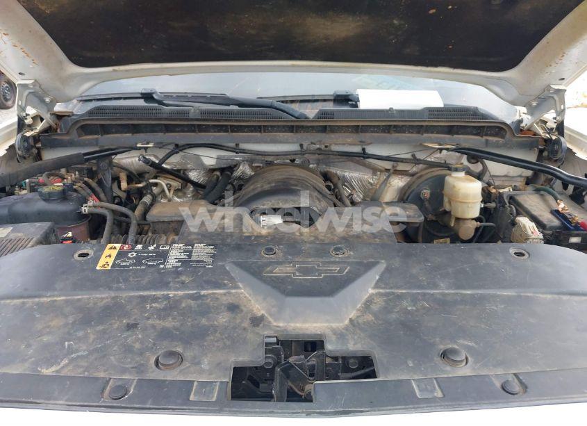 Photo 10 of 2017 Chevrolet Silverado 1500 2LT (VIN 3GCUKREC7HG100199)