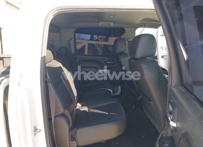 Photo 8 of 2017 Chevrolet Silverado 1500 2LT (VIN 3GCUKREC7HG100199)