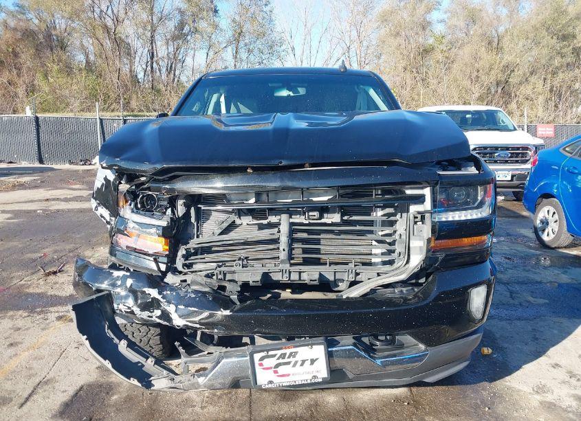 Photo 6 of 2017 Chevrolet Silverado 1500 2LT (VIN 3GCUKREC7HG160404)