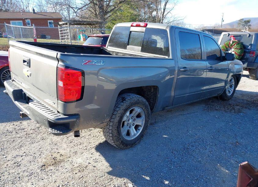 Photo 4 of 2017 Chevrolet Silverado 1500 2LT (VIN 3GCUKREC7HG180572)