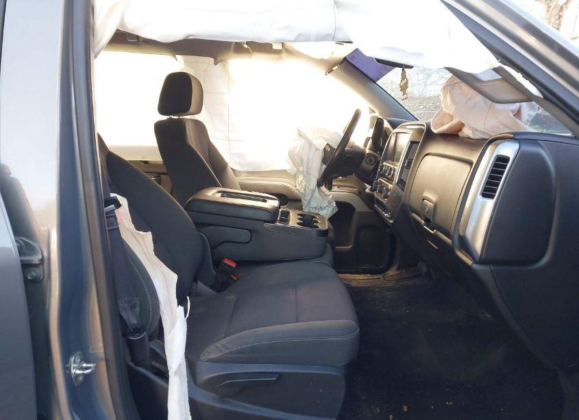 Photo 5 of 2017 Chevrolet Silverado 1500 2LT (VIN 3GCUKREC7HG180572)