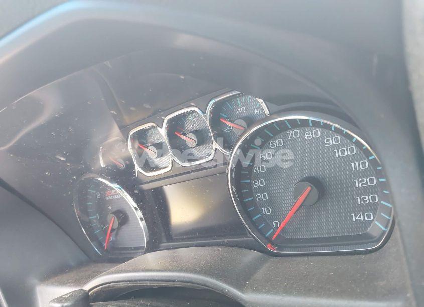 Photo 15 of 2018 Chevrolet Silverado 1500 2LT (VIN 3GCUKREC7JG390563)