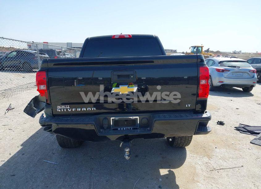 Photo 16 of 2018 Chevrolet Silverado 1500 2LT (VIN 3GCUKREC7JG498035)