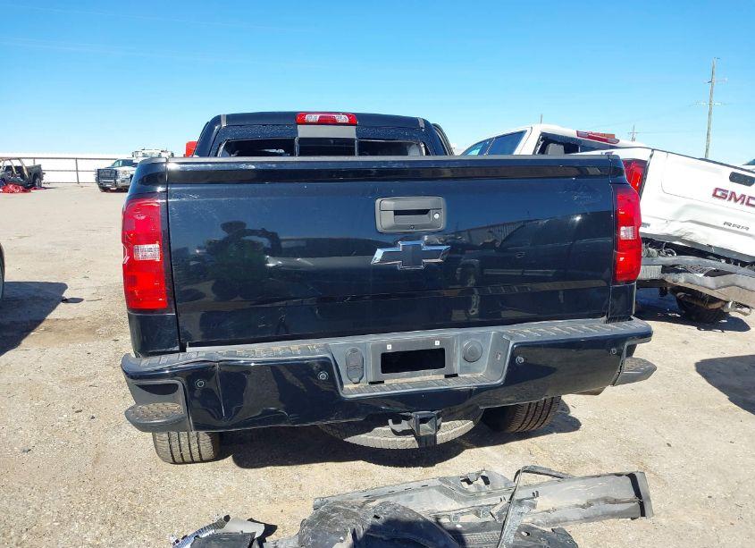 Photo 16 of 2018 Chevrolet Silverado 1500 2LT (VIN 3GCUKREC7JG504433)