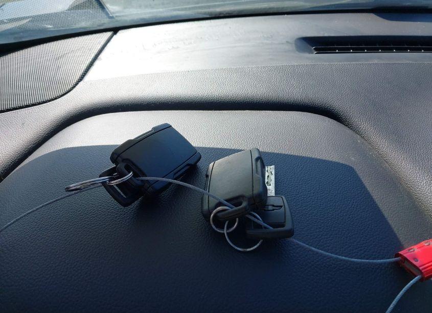 Photo 11 of 2014 Chevrolet Silverado 1500 1LT (VIN 3GCUKREC8EG338395)