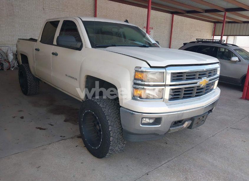 2014 Chevrolet Silverado 1500 2LT (VIN 3GCUKREC8EG404170) main photo