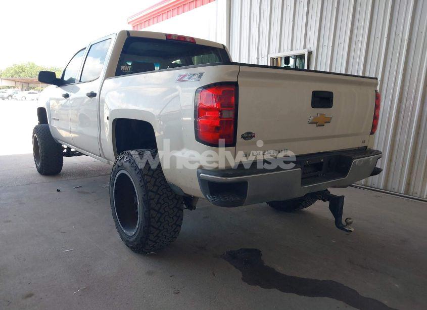 Photo 3 of 2014 Chevrolet Silverado 1500 2LT (VIN 3GCUKREC8EG404170)