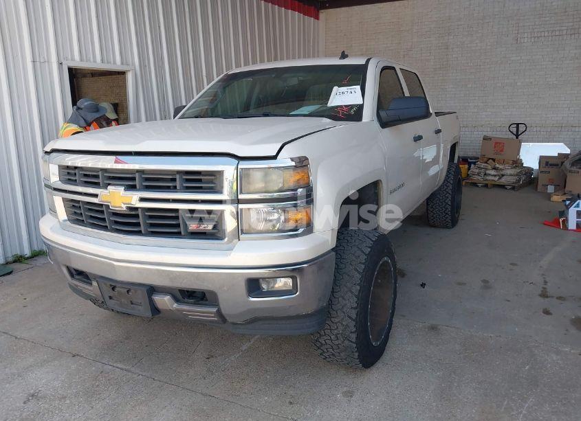 Photo 6 of 2014 Chevrolet Silverado 1500 2LT (VIN 3GCUKREC8EG404170)