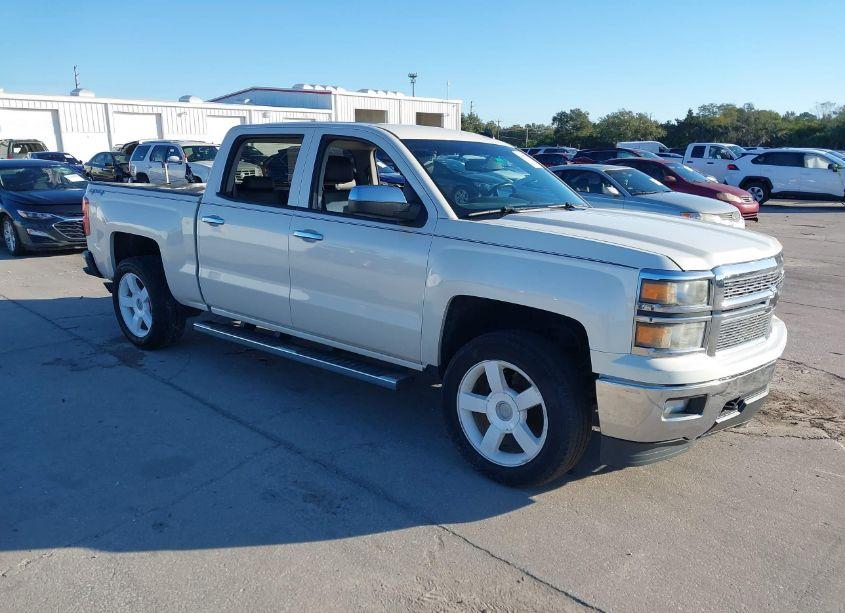 2014 Chevrolet Silverado 1500 1LT (VIN 3GCUKREC8EG485459) main photo