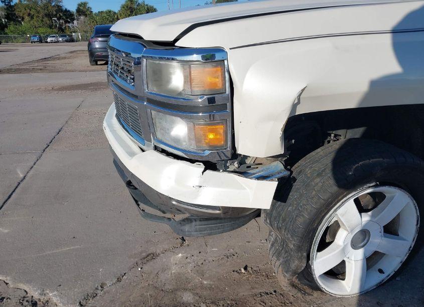 Photo 6 of 2014 Chevrolet Silverado 1500 1LT (VIN 3GCUKREC8EG485459)