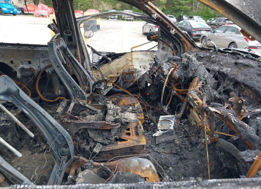 Photo 5 of 2014 Chevrolet Silverado 1500 1LT/2LT (VIN 3GCUKREC8EG494212)