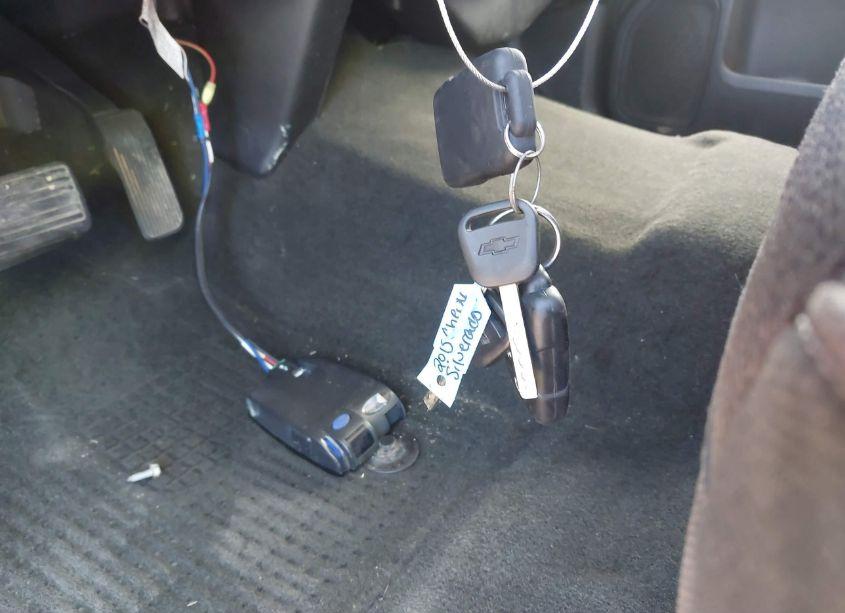 Photo 11 of 2015 Chevrolet Silverado 1500 1LT (VIN 3GCUKREC8FG185938)