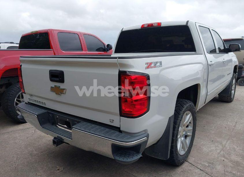 Photo 4 of 2015 Chevrolet Silverado 1500 2LT (VIN 3GCUKREC8FG196292)