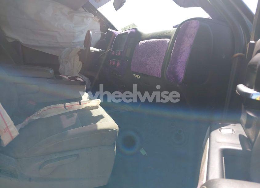 Photo 5 of 2015 Chevrolet Silverado 1500 1LT/2LT (VIN 3GCUKREC8FG242011)