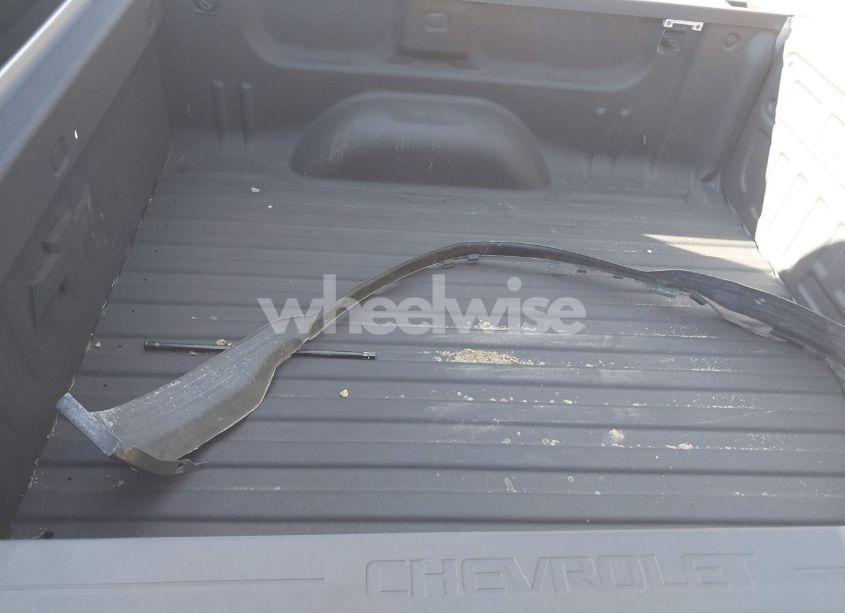 Photo 12 of 2015 Chevrolet Silverado 1500 (VIN 3GCUKREC8FG252750)