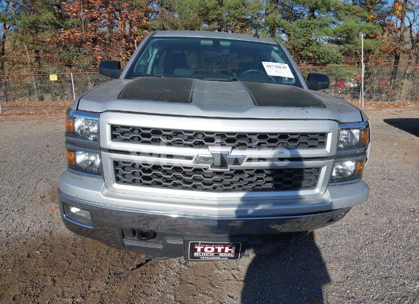 Photo 13 of 2015 Chevrolet Silverado 1500 (VIN 3GCUKREC8FG252750)