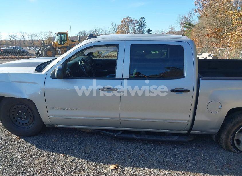 Photo 15 of 2015 Chevrolet Silverado 1500 (VIN 3GCUKREC8FG252750)