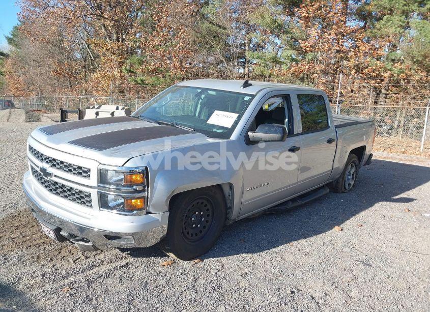 Photo 2 of 2015 Chevrolet Silverado 1500 (VIN 3GCUKREC8FG252750)