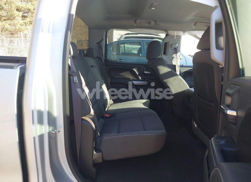 Photo 8 of 2015 Chevrolet Silverado 1500 (VIN 3GCUKREC8FG252750)