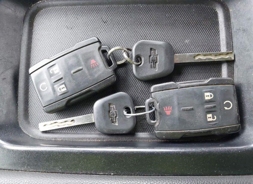 Photo 11 of 2015 Chevrolet Silverado 1500 1LT (VIN 3GCUKREC8FG404400)