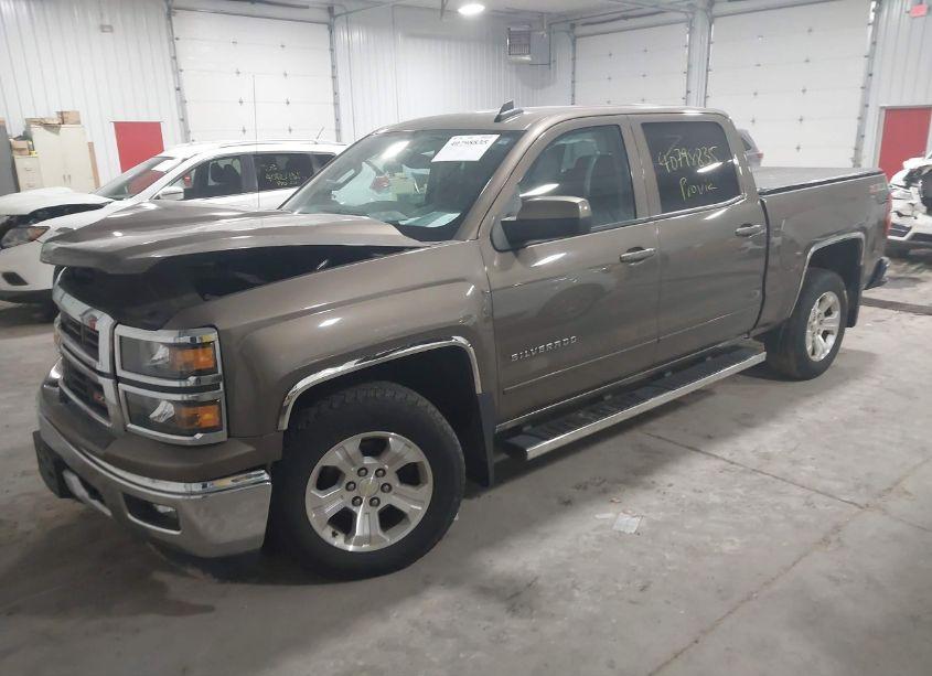 Photo 2 of 2015 Chevrolet Silverado 1500 2LT (VIN 3GCUKREC8FG491148)