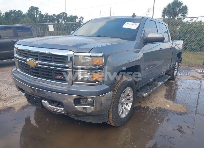 Photo 2 of 2015 Chevrolet Silverado 1500 2LT (VIN 3GCUKREC8FG535021)