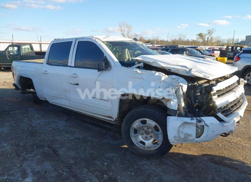 2016 Chevrolet Silverado 1500 2LT (VIN 3GCUKREC8GG325956) main photo