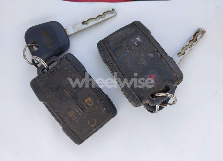 Photo 11 of 2016 Chevrolet Silverado 1500 2LT (VIN 3GCUKREC8GG325956)