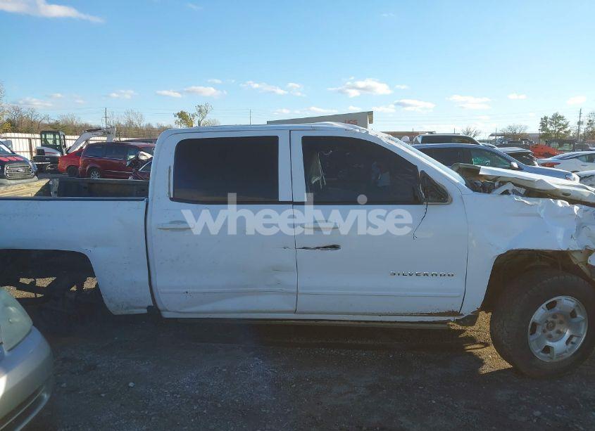 Photo 14 of 2016 Chevrolet Silverado 1500 2LT (VIN 3GCUKREC8GG325956)
