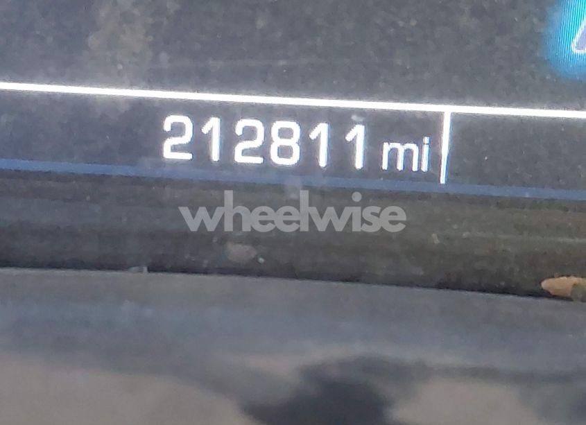 Photo 16 of 2016 Chevrolet Silverado 1500 2LT (VIN 3GCUKREC8GG325956)