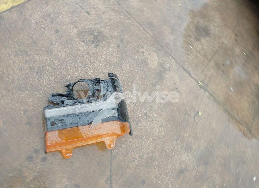 Photo 12 of 2016 Chevrolet Silverado 1500 2LT (VIN 3GCUKREC8GG364045)