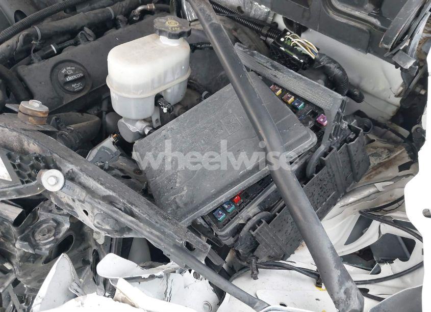 Photo 18 of 2016 Chevrolet Silverado 1500 2LT (VIN 3GCUKREC8GG364045)