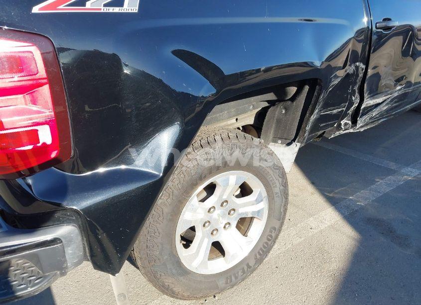 Photo 6 of 2016 Chevrolet Silverado 1500 2LT (VIN 3GCUKREC8GG381699)