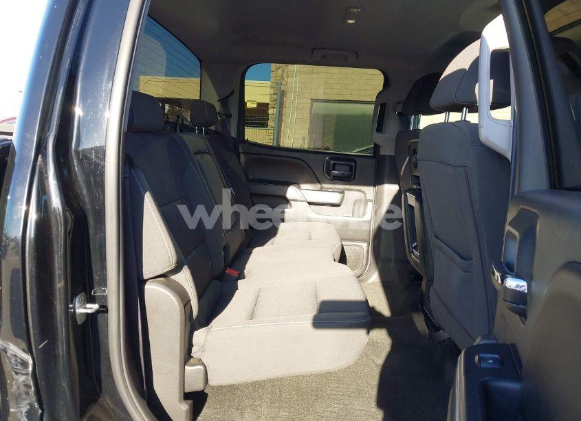 Photo 8 of 2016 Chevrolet Silverado 1500 2LT (VIN 3GCUKREC8GG381699)