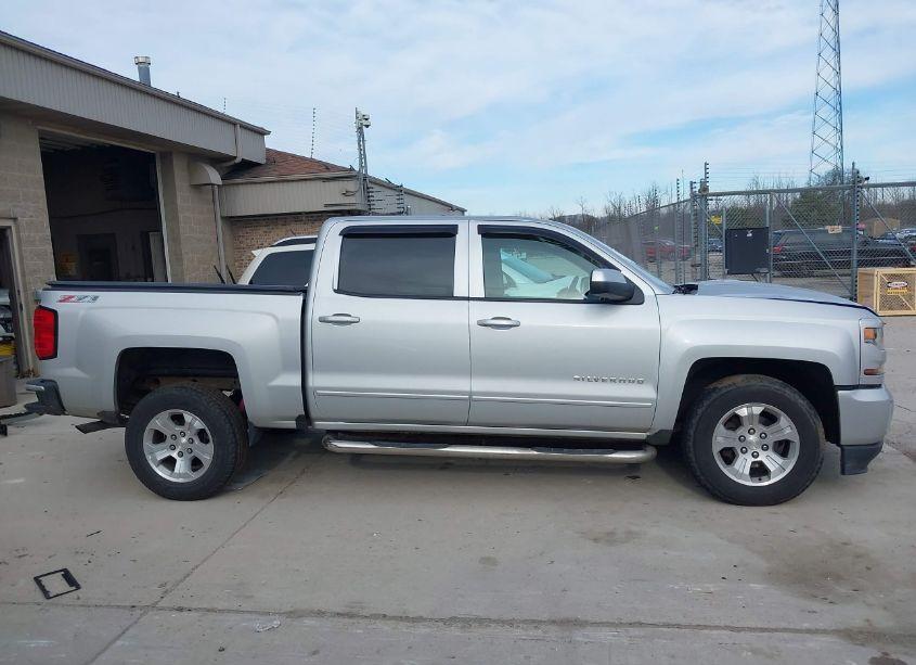 Photo 14 of 2017 Chevrolet Silverado 1500 2LT (VIN 3GCUKREC8HG163604)