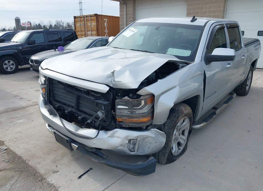 Photo 6 of 2017 Chevrolet Silverado 1500 2LT (VIN 3GCUKREC8HG163604)